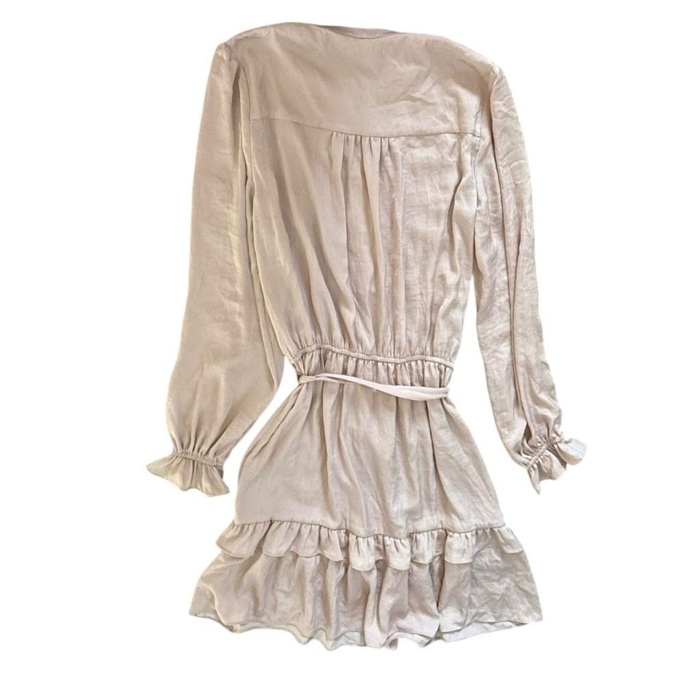 Tommy Hilfiger Blush Ruffle Midi Dress – Elegant & Feminine
Size 2 - Picture 4 of 6